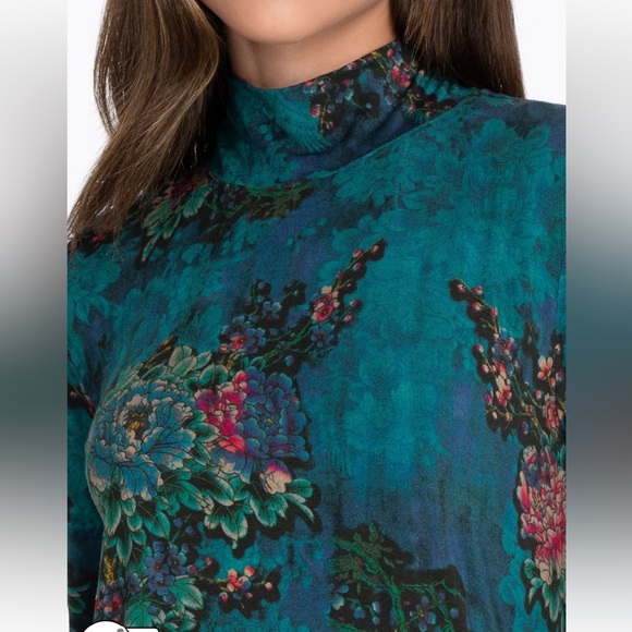 Johnny Was BISCAY Bouquet Mock Neck Top Blouse Size M - Picture 8 of 8